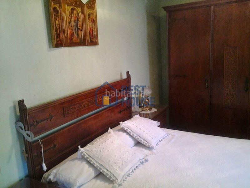 Foto fd26c0a6-e785-4de9-8e82-f383f76ba626. Casa a Boñar