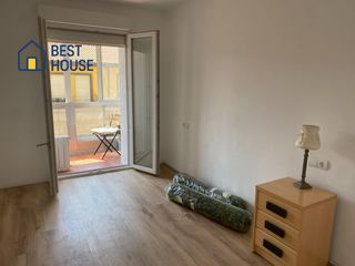 Rent Flat in El Ejido - Santa Ana. Piso de alquiler para estudiantes en el barrio de el ejido.