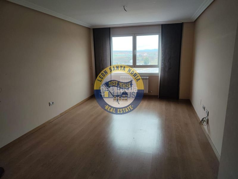 Foto e18522a1-d092-4db8-9c74-d037c5cab84f. Piso  a la venta en Armunia. en Armunia León