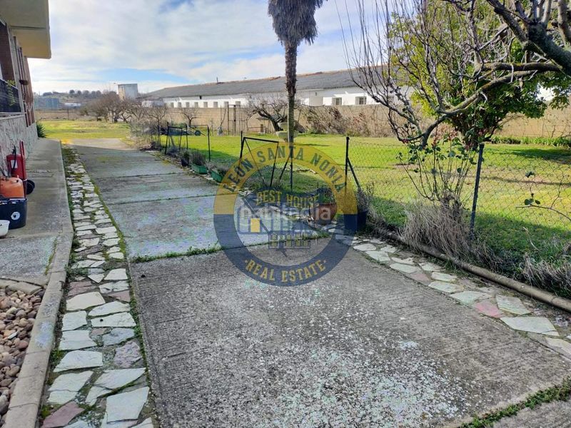 Foto 79d98f2b-c518-4144-aaf2-6bca674de437. Casa amb calefacció aparcament a Trobajo del Cerecedo León