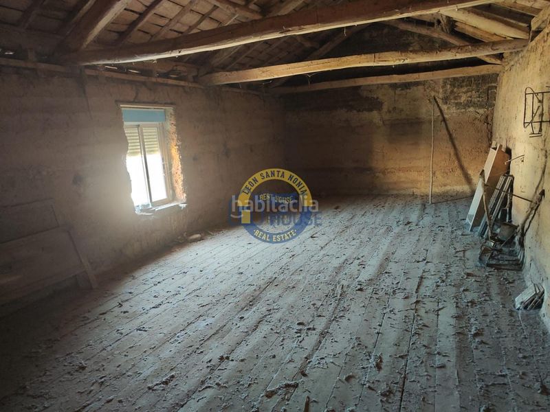 Foto 6c505d0c-8b2e-4d54-b618-494cf89851c5. Casa a Valdevimbre