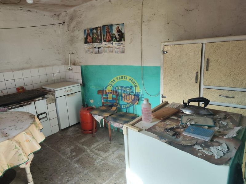 Foto bcae1159-12f9-4578-9ce5-3d29c5a67827. Casa a Valdevimbre