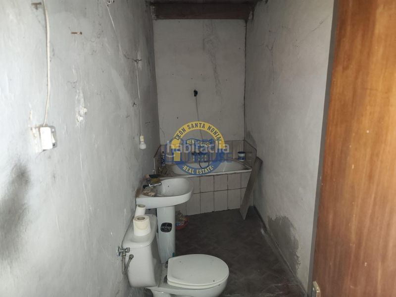 Foto c43de5a2-c3a5-442d-8098-3b4491505722. Casa a Valdevimbre