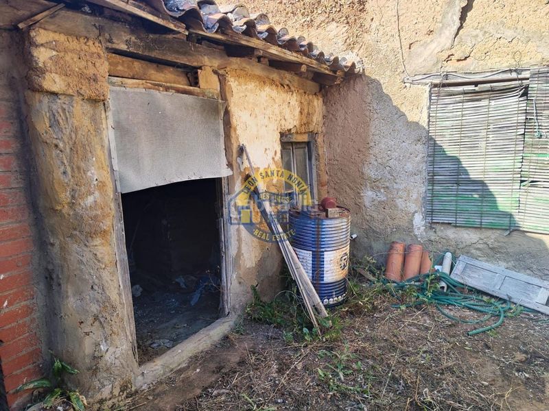 Foto f8d3b18d-b75e-4ac7-9bf1-bbfe0ad17405. Casa a Valdevimbre