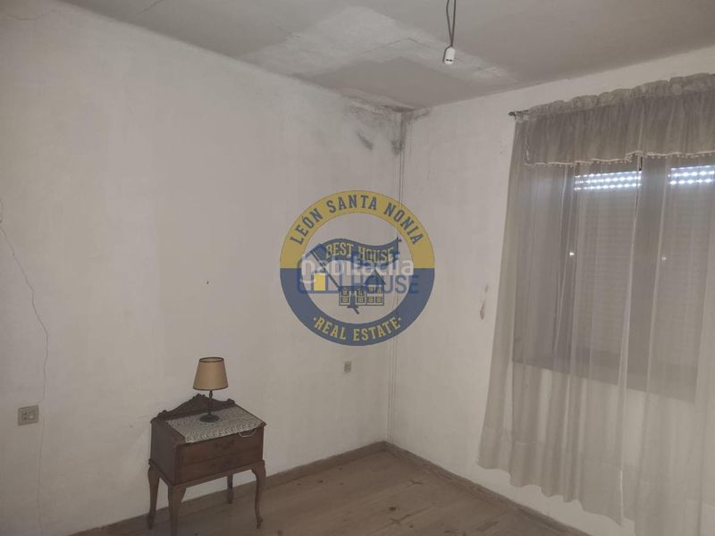 Foto b3332f91-a42b-4541-9743-bf34ae63fd50. Casa amb aparcament a Rioseco de Tapia