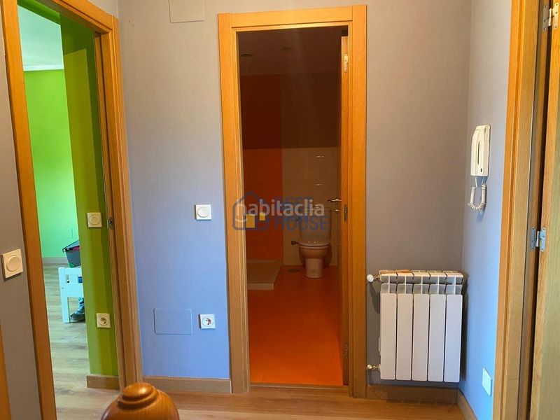 Foto 414ef8da-bd26-40ef-9f72-c871ce2d2508. Towny house with heating parking in Onzonilla