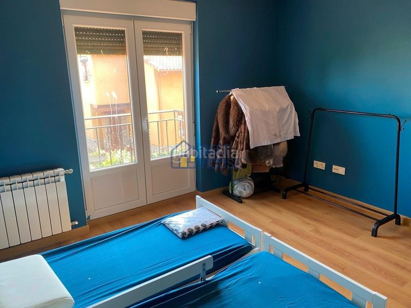 Foto dd68ab47-0bd4-4c40-ad26-bb41554f9f86. Towny house with heating parking in Onzonilla