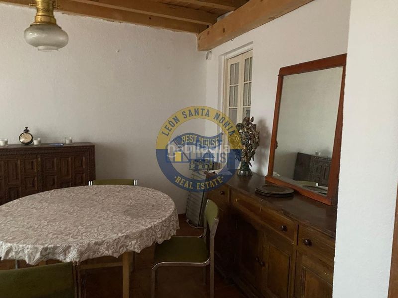 Foto a3bf1e7f-75c7-4da0-b0c7-ed72e2cb5966. Casa amb calefacció aparcament a Garrafe de Torío
