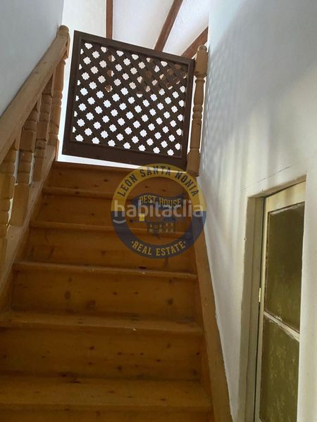 Foto c1a3accf-c592-43e6-9c06-8d0e084d7797. Casa amb calefacció aparcament a Garrafe de Torío