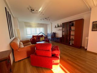 Etagenwohnung in Villaturiel. Piso a la venta en puente villarente.