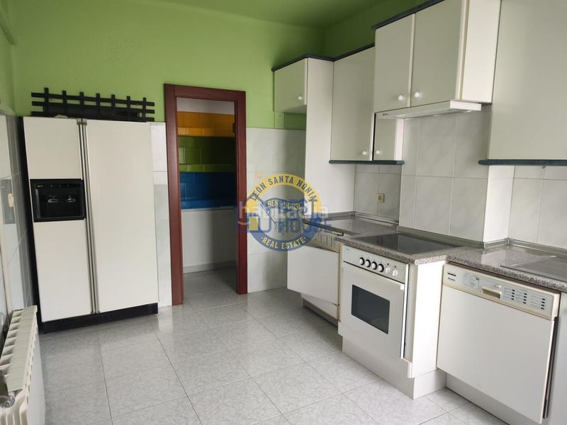 Foto a2c75d4b-1289-4edc-a142-073c39df2406. Pis amb calefacció a Centro Ciudad León