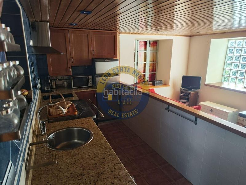 Foto 5a4a4817-ab4e-4c3f-bb49-e2ba8a3f1b41. Casa amb calefacció a Valdesamario