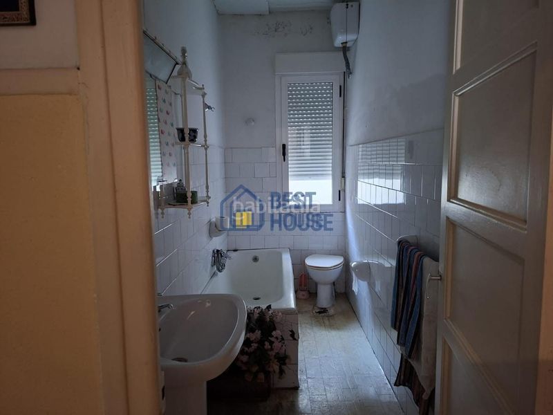 Foto a5c12de7-6759-48f0-b99e-0a283cd6a0cf. Casa amb calefacció a La Lastra León