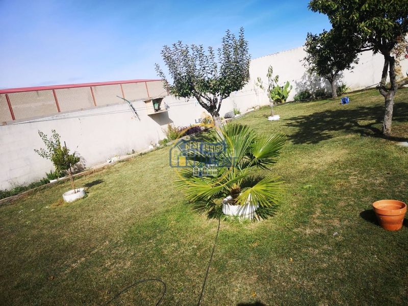 Foto 1945f506-1496-48a1-b661-36ce0b129ca9. Casa amb calefacció a Puente Castro León