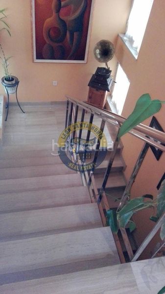 Foto a2dede7b-6902-47f0-b16d-01e7b22580a5. Casa se vende chalet en las lomas, con vistas de todo león. en Valdefresno