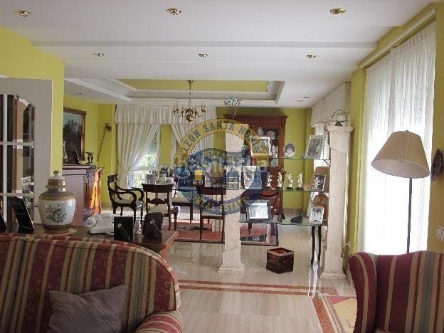 Foto e79465bb-1e53-4f1e-a9b3-9ca3e27c663e. Casa se vende chalet en las lomas, con vistas de todo león. en Valdefresno
