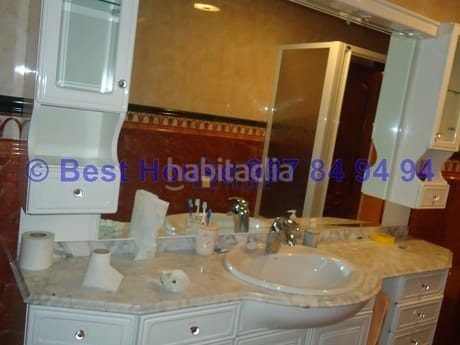 Foto a0c95623-73e9-4414-919e-1688bb52933b. Pis amb calefacció aparcament a Armunia León