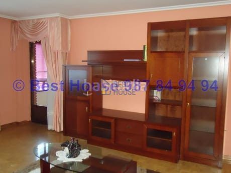 Foto e8a3a564-499c-4db9-87af-97da67f0c1d2. Pis amb calefacció aparcament a Armunia León