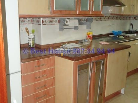 Foto f99fb5ce-09b4-4f33-a779-4d72845fe74b. Pis amb calefacció aparcament a Armunia León