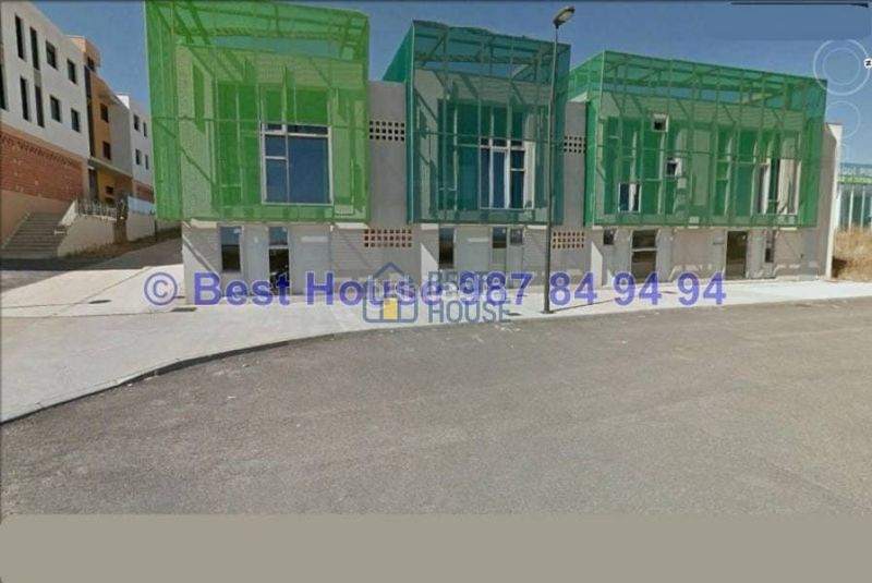 Foto 524164f2-68f5-4d8b-a205-93f748fb8dd6. Edifici a Cuadros
