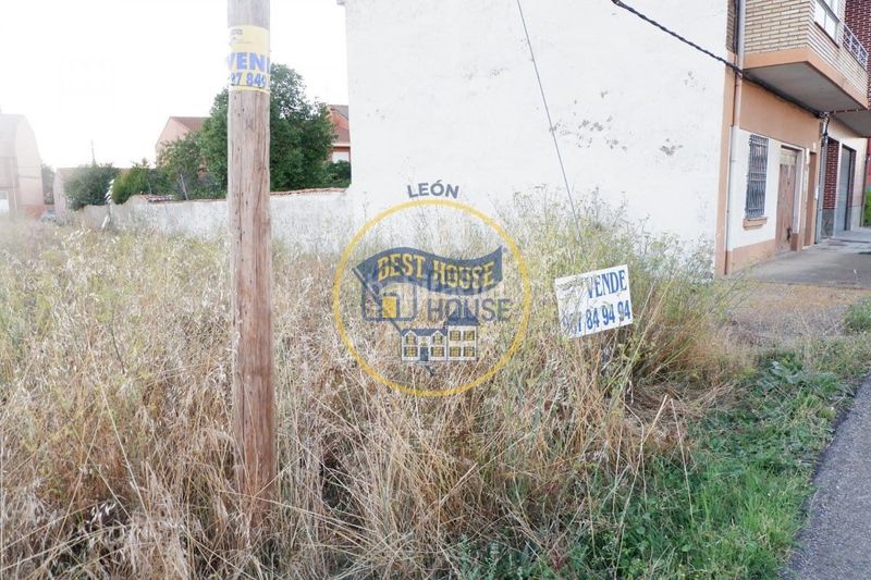 Foto 441d6f63-a6c8-45e1-9254-f59dbe020b22. Terreny residencial a Armunia León