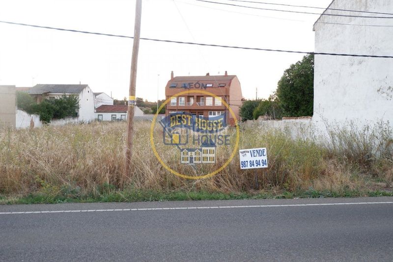 Foto a794d480-eed7-4392-a6ba-f4eb22b73dfb. Terreny residencial a Armunia León