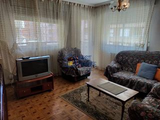 Miete Etagenwohnung in San Esteban. Piso en alquiler al final de padre isla.