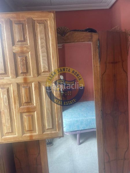 Foto fefd4ca6-ca19-49a9-8b19-e9d73eaf9a71. Casa amb calefacció a Carucedo
