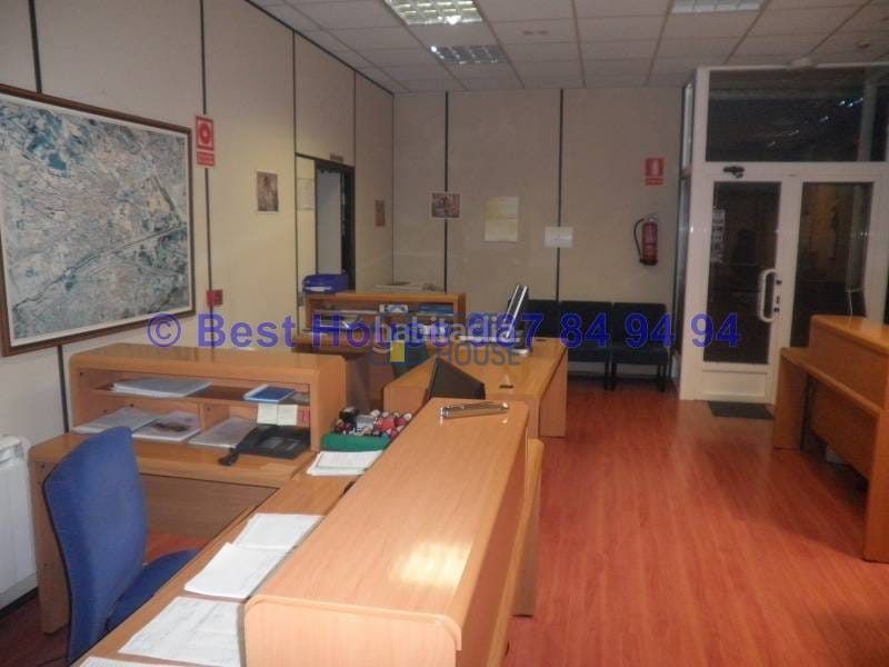 Foto 8db6da00-3aad-4994-b765-cd3aa9967e4a. Local comercial a Armunia León