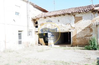 Maison à Armunia. Se vende solar urbano en armunia.