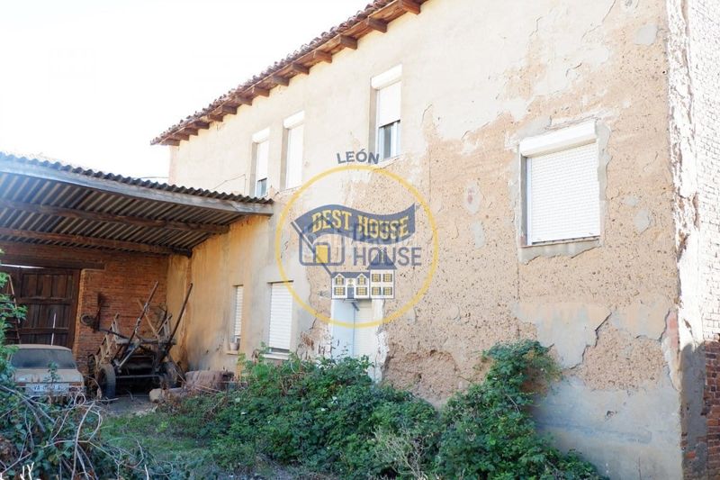 Foto b7e0f3a8-7e44-48ae-9f3d-5056284318c1. Casa a Armunia León