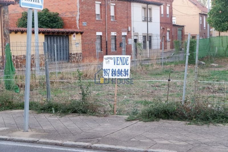 Foto 4ff49fa0-91e2-4ec8-99a1-7176a8c5bff4. Terreny residencial a Armunia León