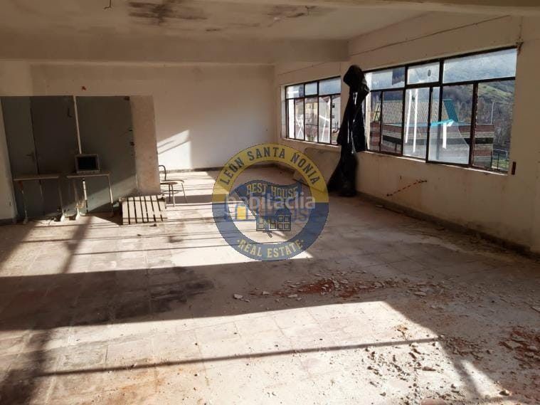 Foto 795320d8-5a14-44c8-a217-994d4b0781a5. Local comercial a Sabero