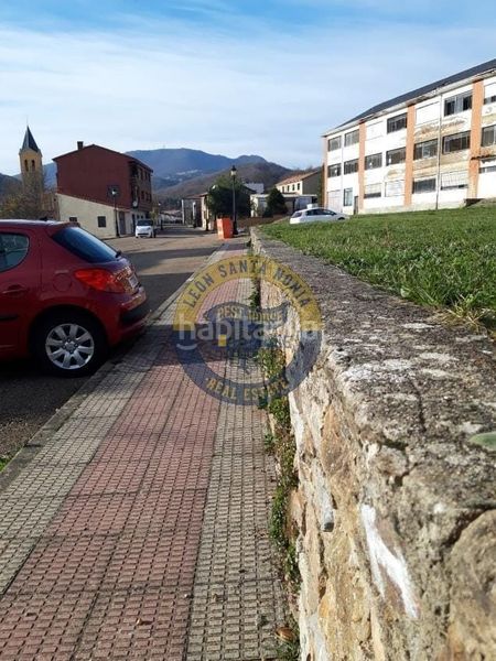 Foto f3067ba7-4a59-4045-b761-72453d399167. Local comercial a Sabero