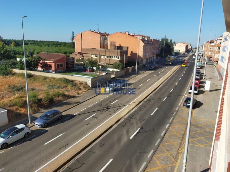 Foto b54f493e-5e87-4c55-b5eb-2996e0d92448. Alquiler dúplex  en alquiler en la virgen del camino. en Valverde de la Virgen