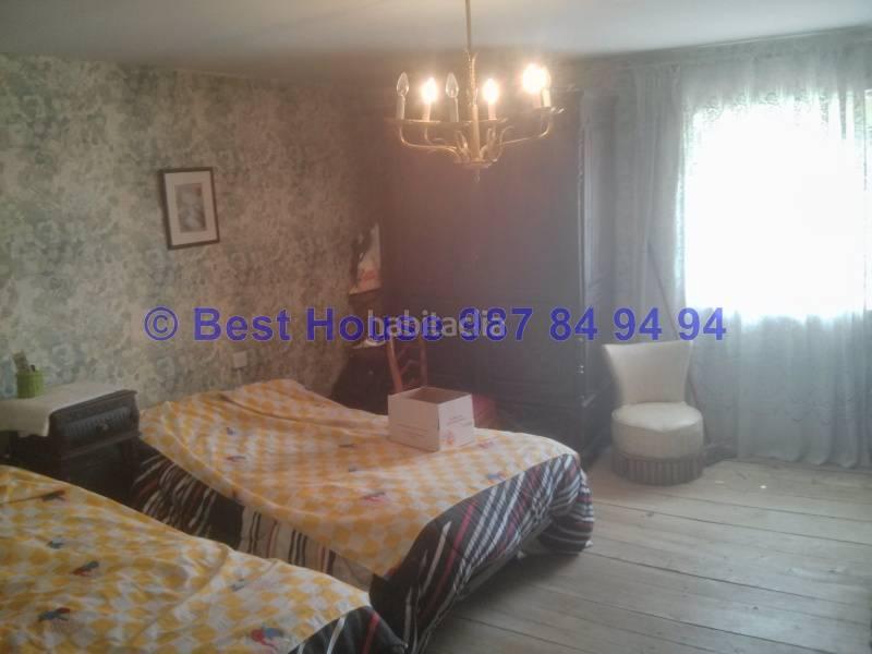 Foto 3214e21c-70cf-45e4-af1b-ec73a11287bb. Masia amb aparcament a Valdefresno