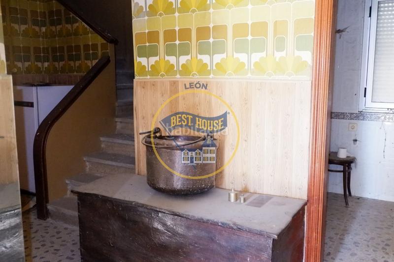 Foto 90c7f475-2515-4a80-ba64-9a2e01ab1d2b. Masia a Armunia León