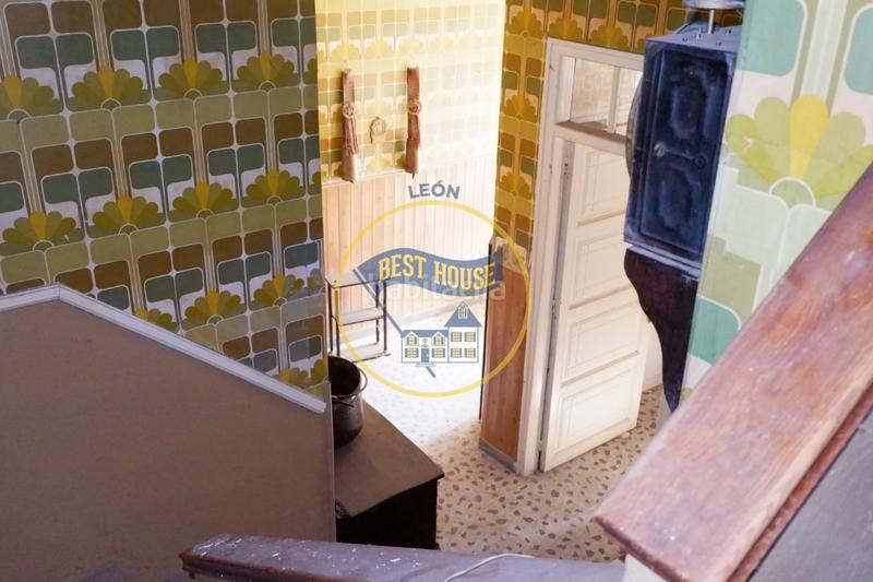 Foto a3fb2efa-f535-4489-b529-a6c33a54b042. Masia a Armunia León