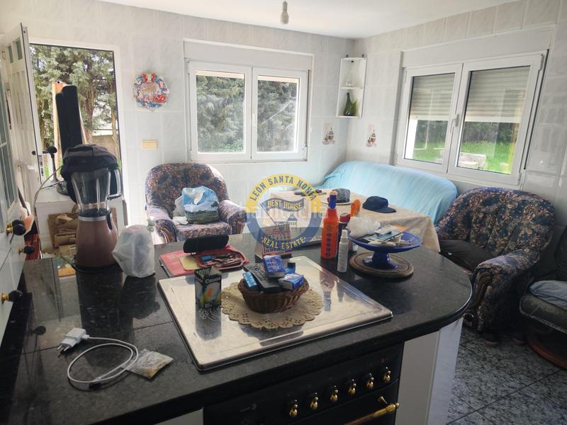 Foto 5b53afca-f989-46ec-ad6b-00d0637d6ac2. Xalet amb calefacció aparcament a Garrafe de Torío