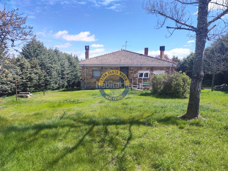 Foto 5f495a13-6814-48b1-863d-b92e63ba29b7. Xalet amb calefacció aparcament a Garrafe de Torío