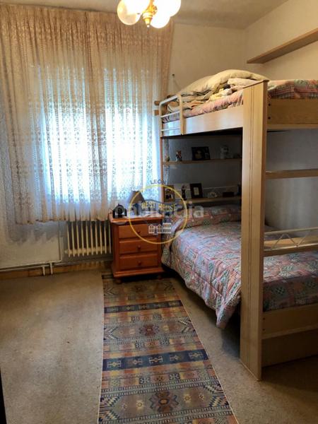 Foto 907df33a-6d45-4f2c-bef8-72a8ae27bf14. Xalet amb calefacció aparcament a Garrafe de Torío