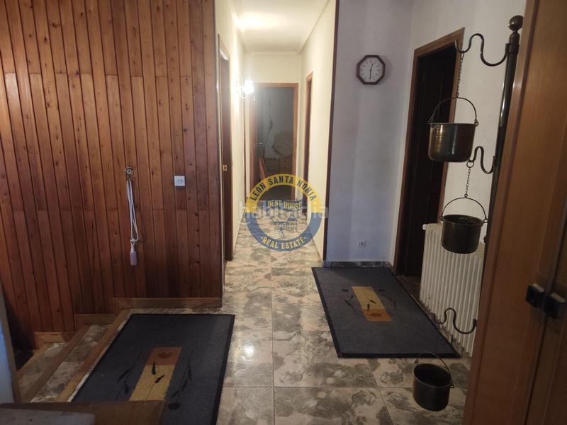 Foto c76d71fa-bb3a-443f-8ff2-df02761cd316. Xalet amb calefacció aparcament a Garrafe de Torío