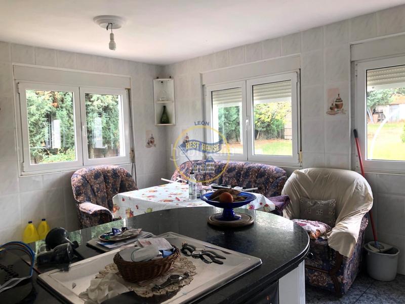 Foto ee1a30d0-03e6-4cad-8b39-dff958173554. Xalet amb calefacció aparcament a Garrafe de Torío