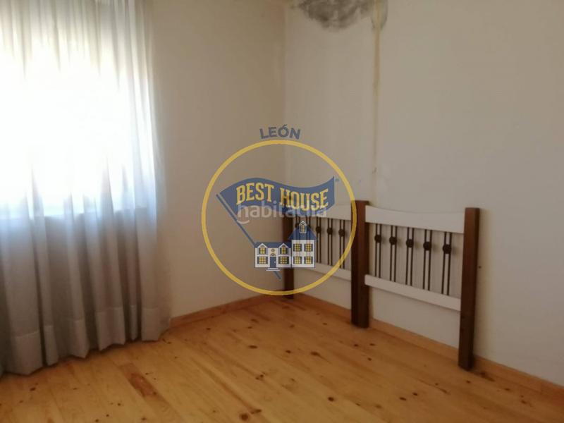 Foto 010afda4-4fbb-4c30-995e-ff7422a576ab. Casa amb aparcament a Rioseco de Tapia