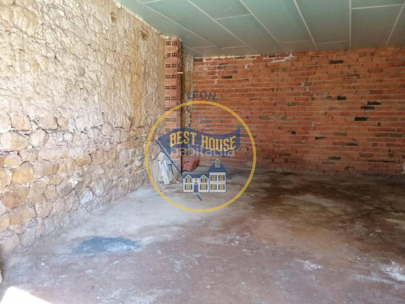 Foto 0b898011-abcc-448c-aad3-5166b8831119. Casa amb aparcament a Rioseco de Tapia