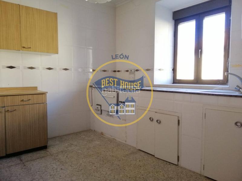 Foto 9c40a031-cee2-45bb-8dc5-f969cb2a30b1. Casa amb aparcament a Rioseco de Tapia