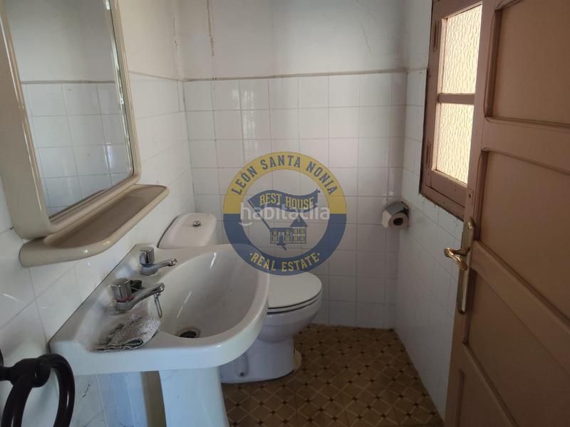 Foto fc04fb8b-a361-4882-88de-c9c64dac8e5a. Casa amb aparcament a Rioseco de Tapia