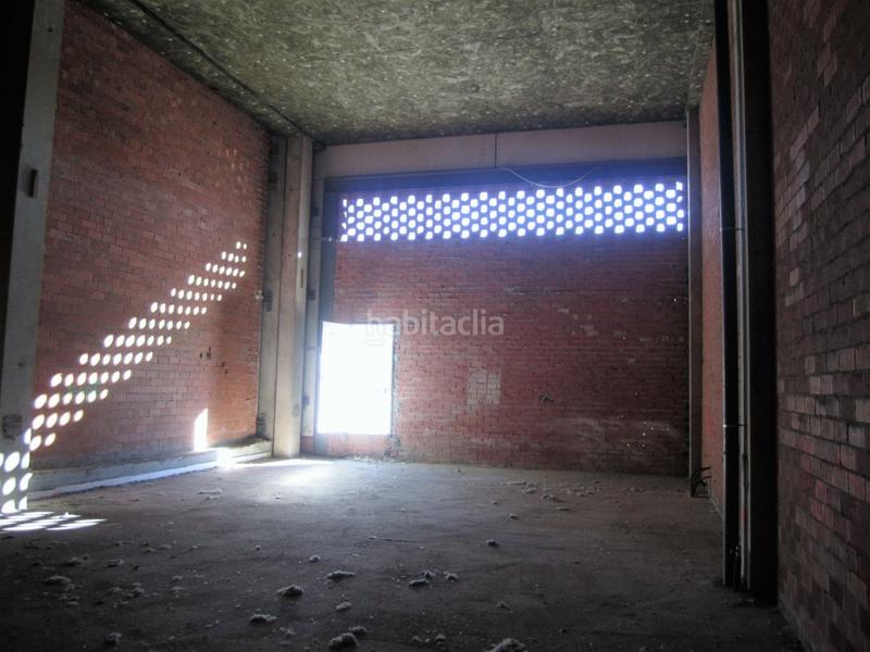 Foto f40be179-508f-4fd5-8ab1-01451e12fc81. Rent business premise in Polígono San Cristóbal Valladolid