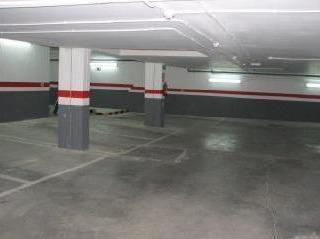Aparcament cotxe  Calle calle de luis del valle. Plazas de garaje en venta en arrabal de portillo