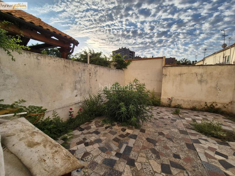 Foto 80ac85d2-102c-494d-aa7b-0a0450c43e00. Haus mit parking in Girón Valladolid